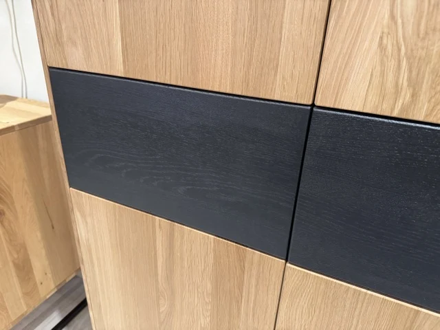 Highboard Eiche massiv, Hochschrank mit Glastür Eiche, Breite 116 cm