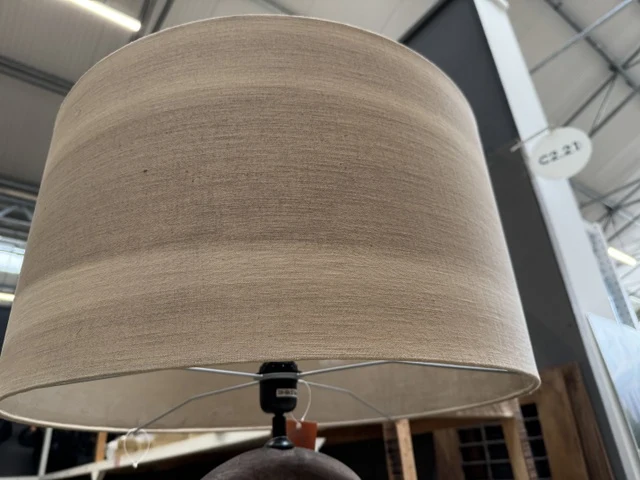 Stehlampe Holz braun mit Lampenschirm, Tischleuchte braun mit Lampenschirm taupe, Höhe 185 cm