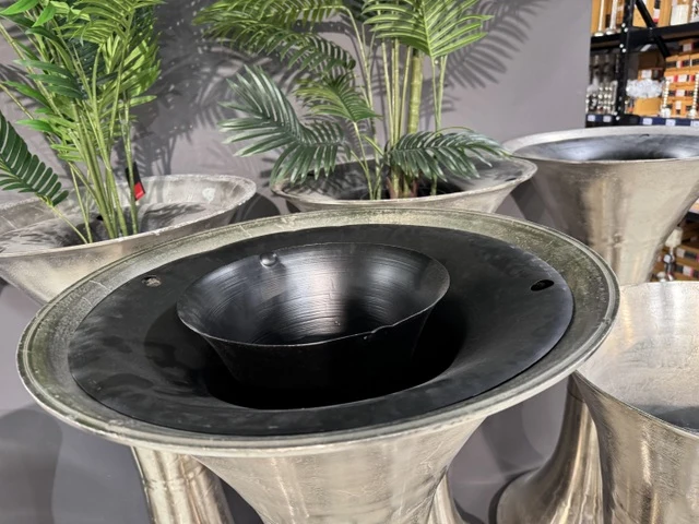 Bodenvase Silber, Bodenvase Metall groß, Vase Silber, Höhe 177 cm