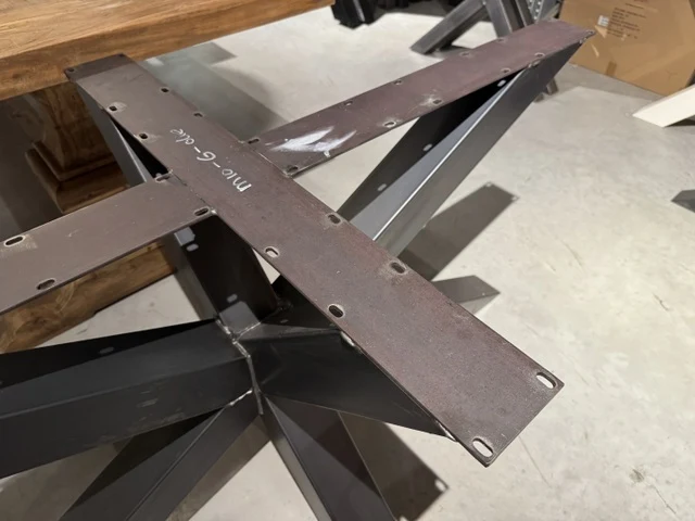 Tischbeine Spider Metall, Tischgestell Metall, Tischfuß Metall, Breite 150 cm