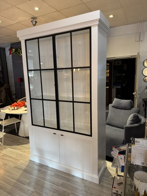 Vitrinen weiß Eiche, Geschirrschrank weiß Holz Eiche, Breite 135 cm