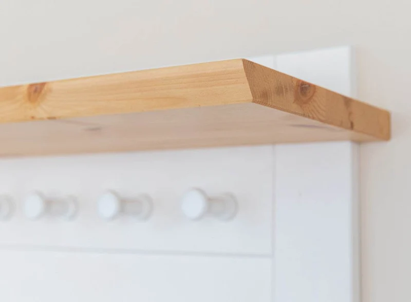 Garderobenpanel aus Massivholz | Hängegarderobe Marone Elite mit 8 Haken