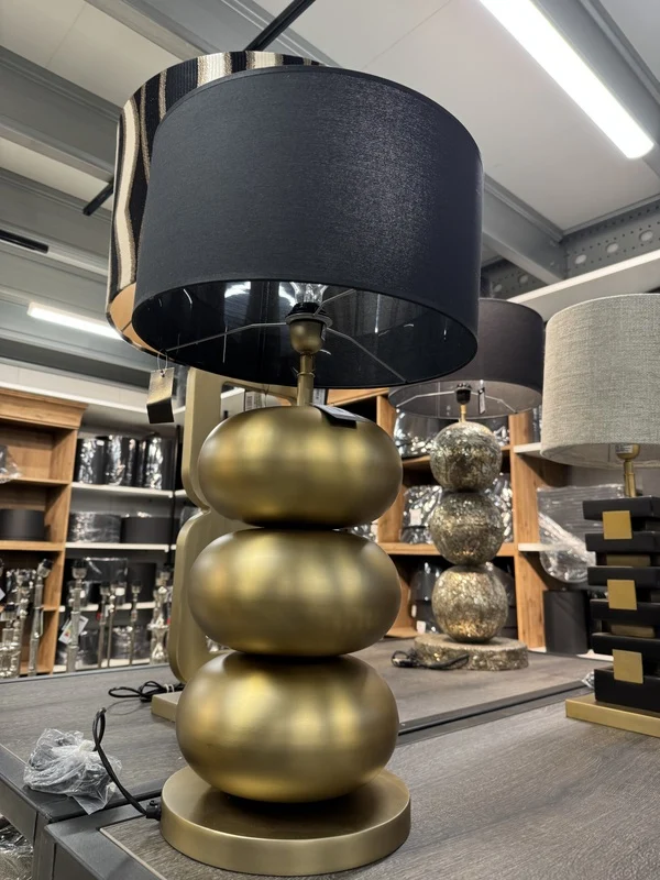 Tischlampe Gold matt, Tischleuchte Gold mit Lampenschirm schwarz, Höhe 70 cm