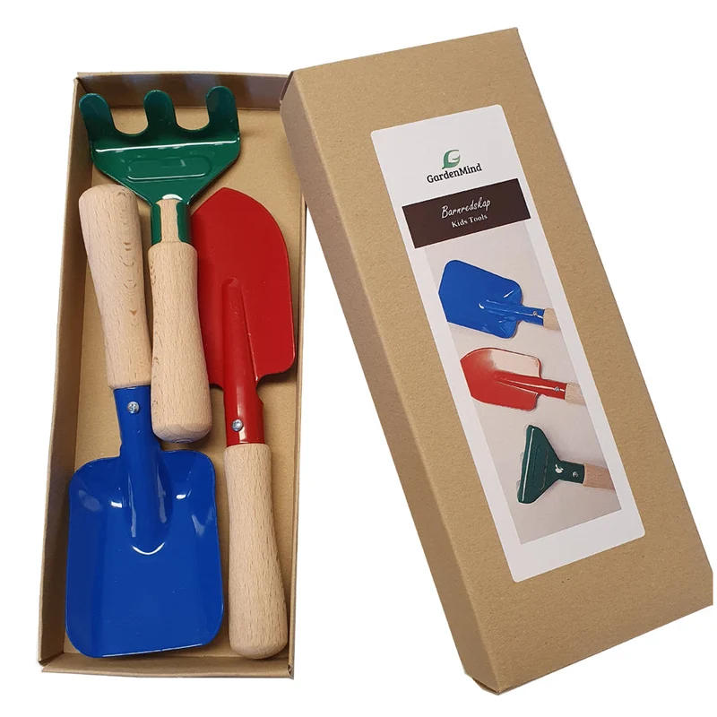 Gartengeräte für Kinder aus Geschenkverpackung