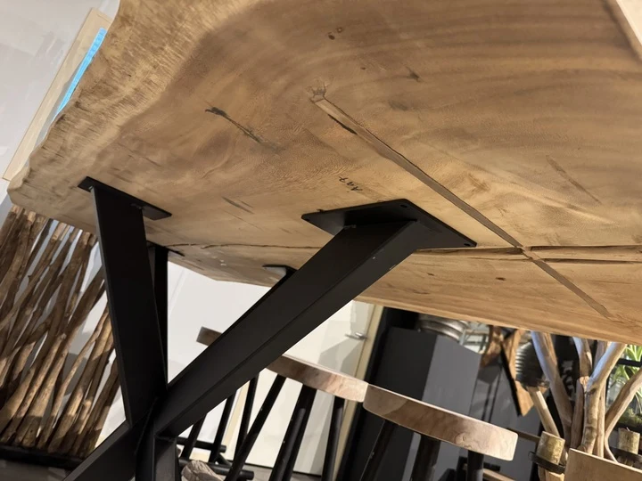 Bartisch rustikale Tischplatte, Bartisch Teakholz rustikal, Länge 220 cm