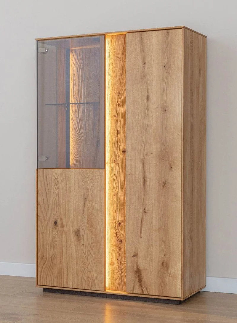 Beleuchtetes Sideboard Collodi aus massiver Wildeiche mit Rückwand in grober Holzstruktur