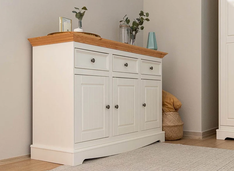 Kommode Belluno Elegante in Weiß | Sideboard mit drei Schubladen und Türen