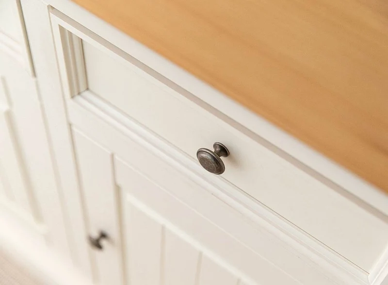 Kommode Belluno Elegante in Weiß | Sideboard mit drei Schubladen und Türen