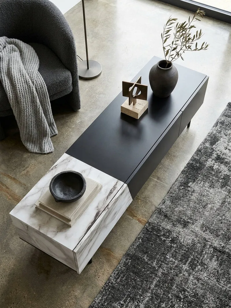 TV-Lowboard mit Marmor/Eiche-Dekor, Türen und Schublade, modern
