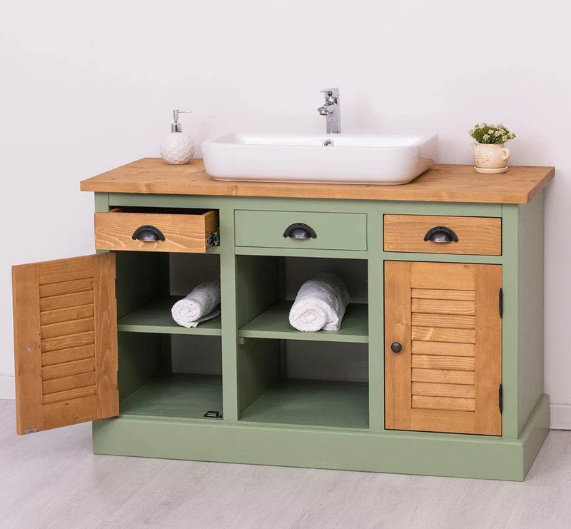 Waschbeckenunterschrank aus Massivholz mit Lamellentüren