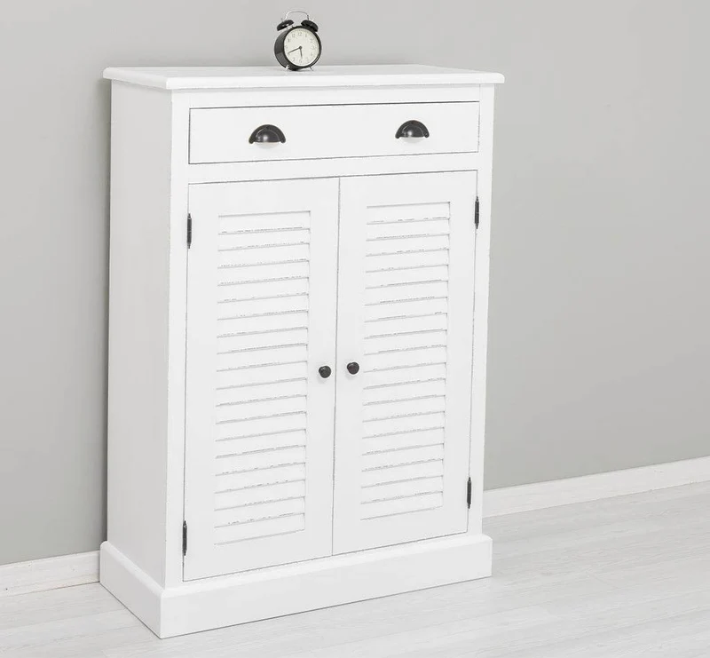 Kleine Vintage Kommode aus Massivholz mit Lamellentüren