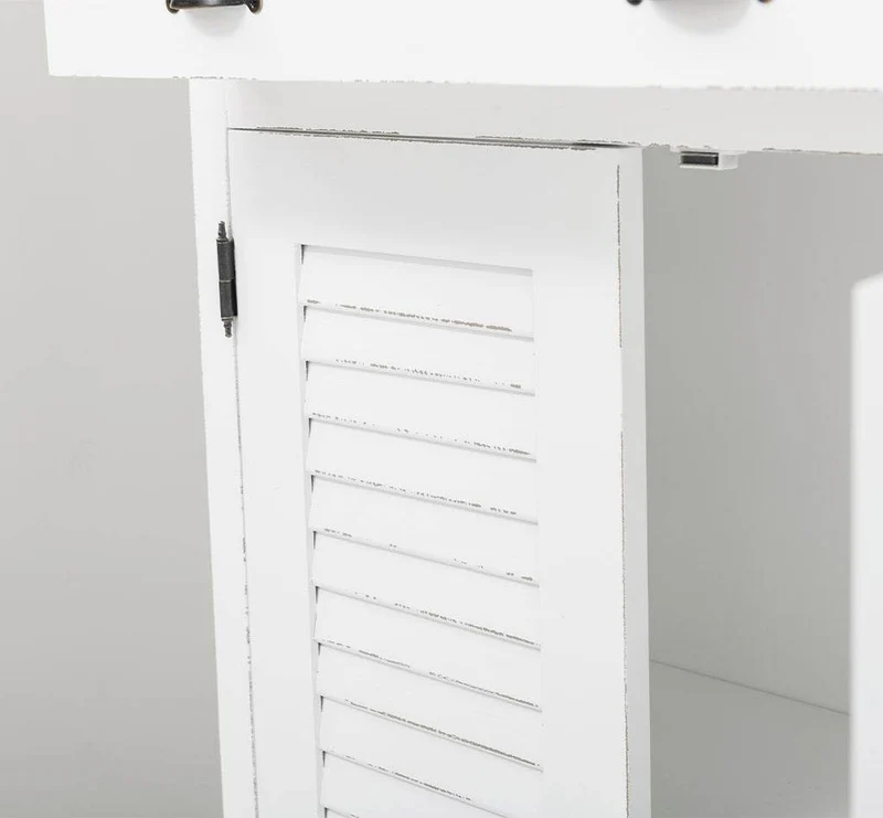 Kleine Vintage Kommode aus Massivholz mit Lamellentüren