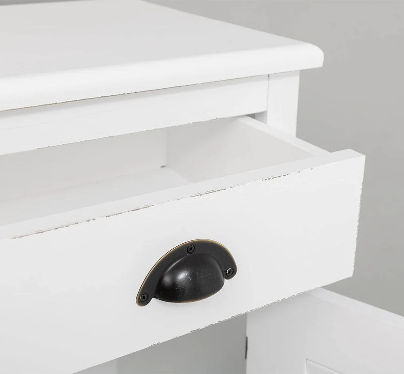 Kleine Vintage Kommode aus Massivholz mit Lamellentüren