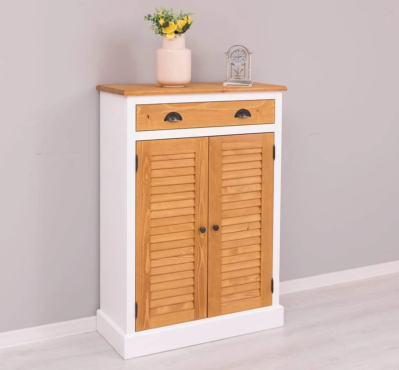 Kleine Vintage Kommode aus Massivholz mit Lamellentüren