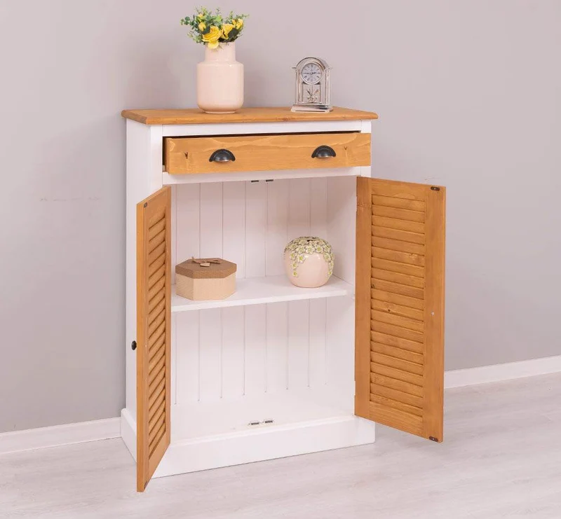 Kleine Vintage Kommode aus Massivholz mit Lamellentüren