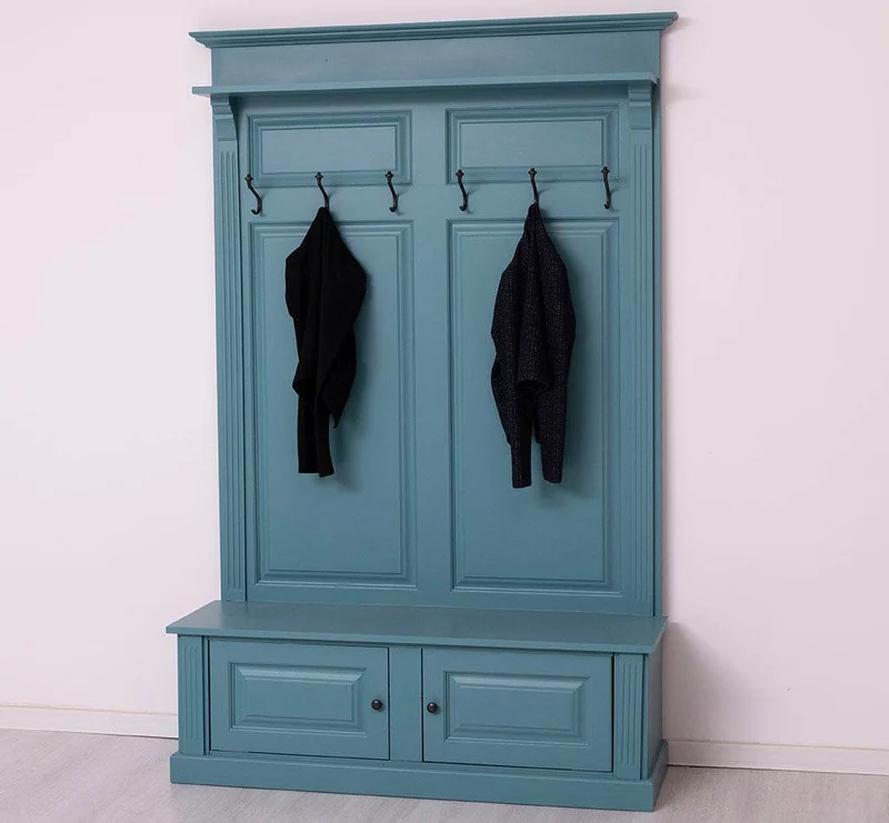 Garderobe aus Massivholz mit 6 Haken und 2 Staufächern unifarben